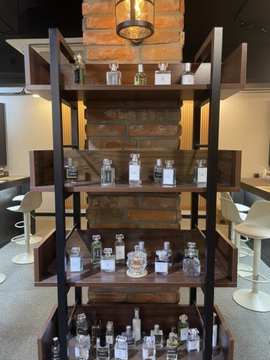 Parfum Gallery display