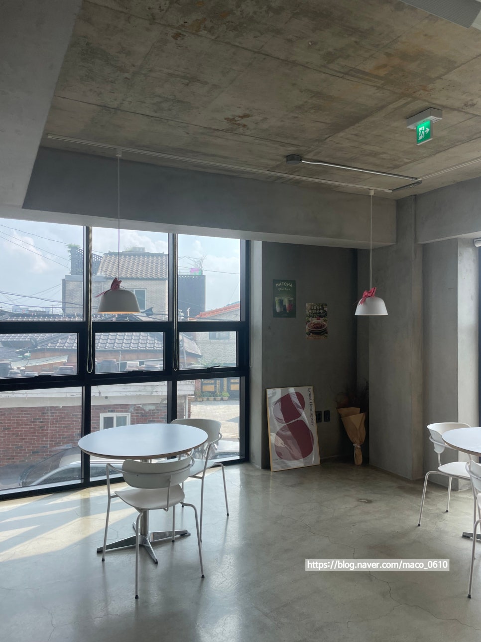 Bright seating area overlooking Haenggung-dong