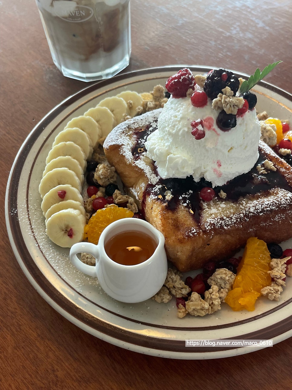 Side view of the thick French toast and mascarpone cream